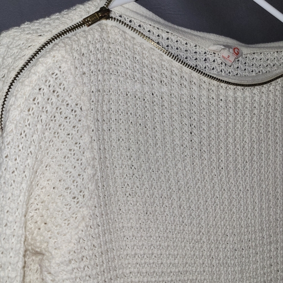 G by Guess womens cream zip neck sweater long-sleeved size S - Picture 7 of 7
